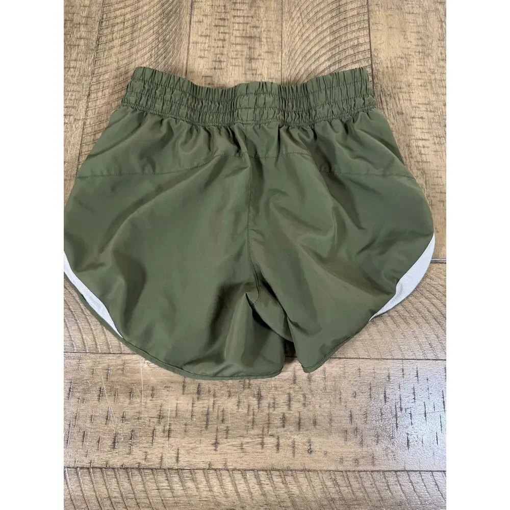 Women’s Athletic Running Shorts Olive Green Size M Lined Workout